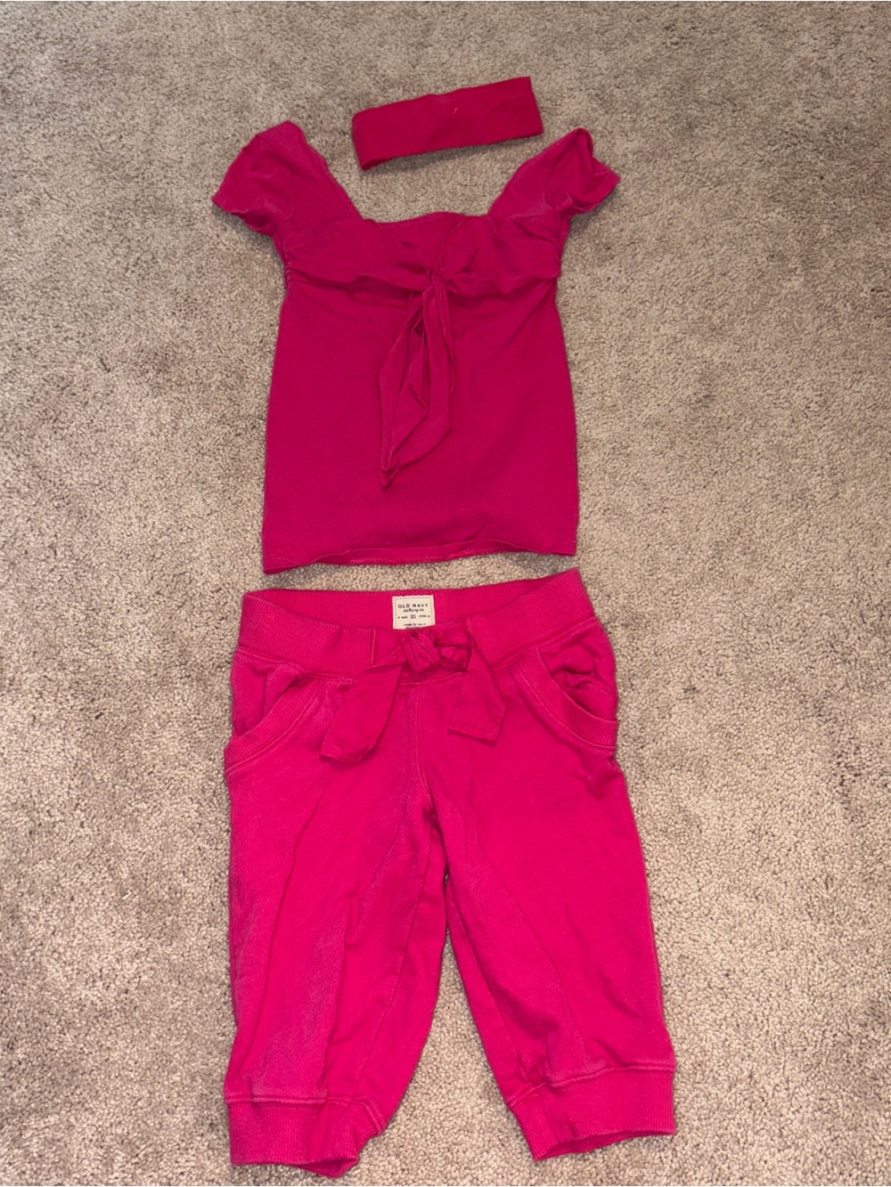 Girl’s Youth Shirt, Capris & Headband 3 piece Set XS
